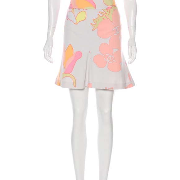 Chanel Logo Skirt 42 - Malibu Barbie! - Picture 1 of 7